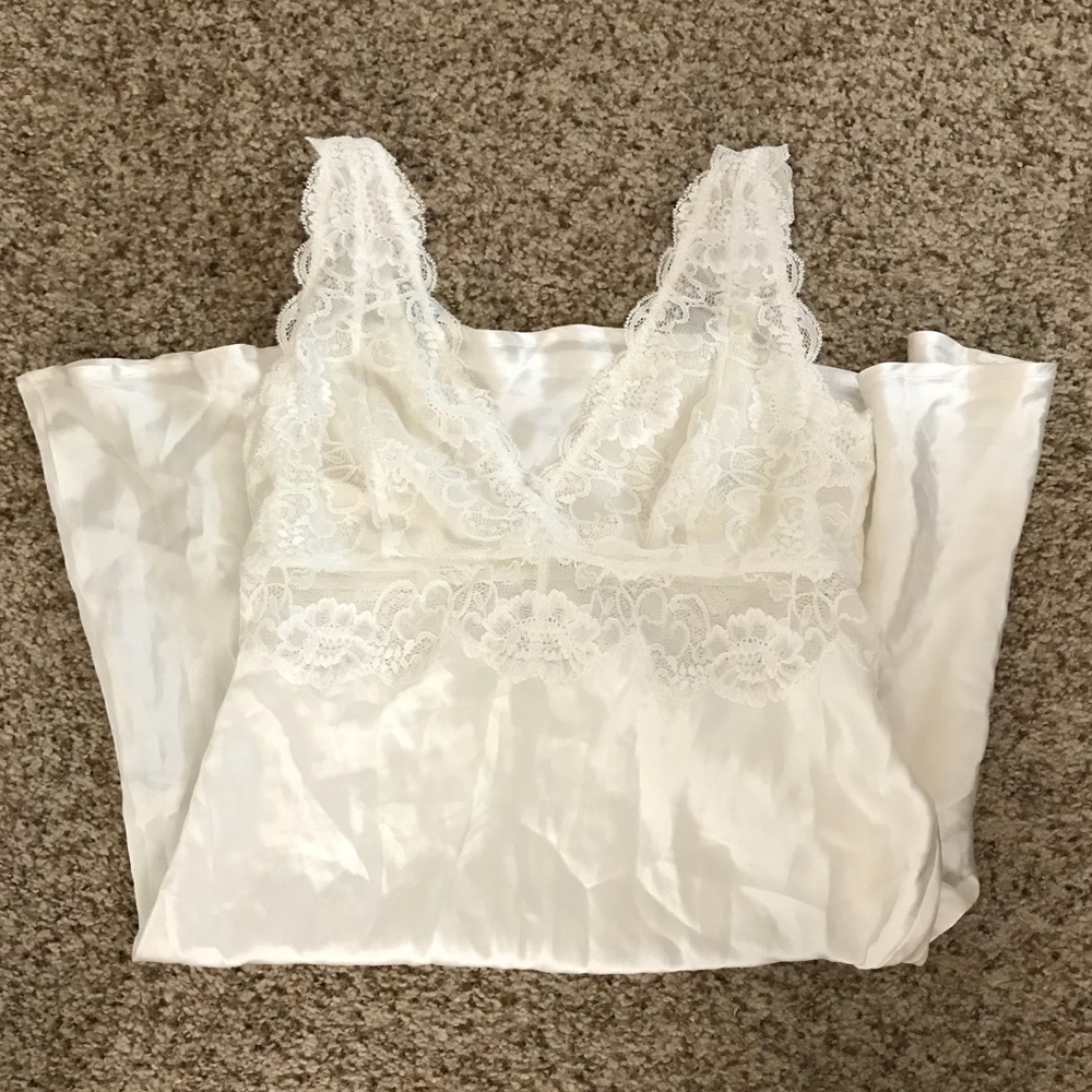 NK iMode Morgan Iconic Bust-Support Silk Chemise